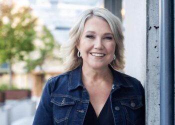 Angela Coté: Solving the Challenges and Myths Faced by Leaders in the Early Stages of Franchising