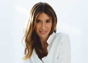 Sarah Alfandari: Expertise In Leading Teams And Taking Business Towards Success