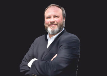 CHRIS LEGER: Leading the Digital Revolution by Mastering Sales and Marketing Strategy