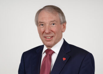 Robin Hills: A Trailblazer Shaping the Landscape of Emotional Intelligence